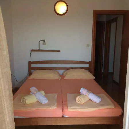 Apartmani Svit Pensión 3*